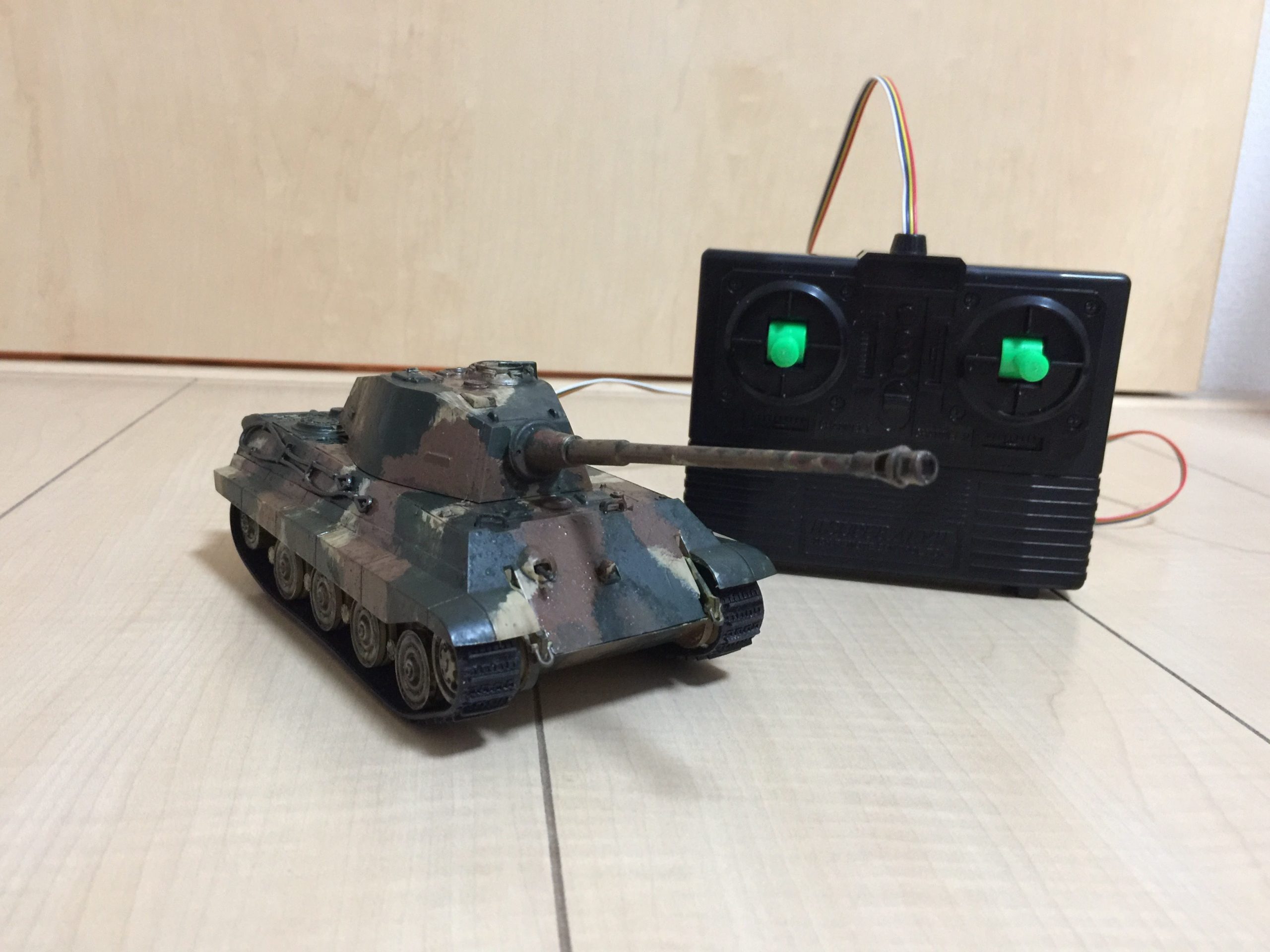 戦車のラジコン